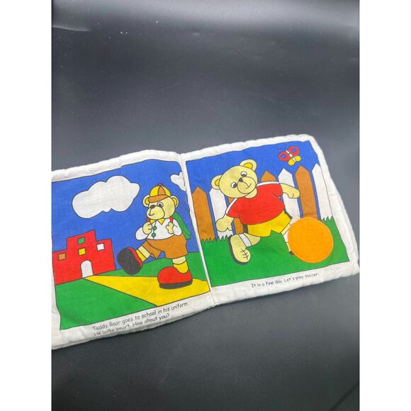 Vintage Copyright 1999 Simpons Soft Story Book A Day with Teddy Bear - Picture 6 of 7